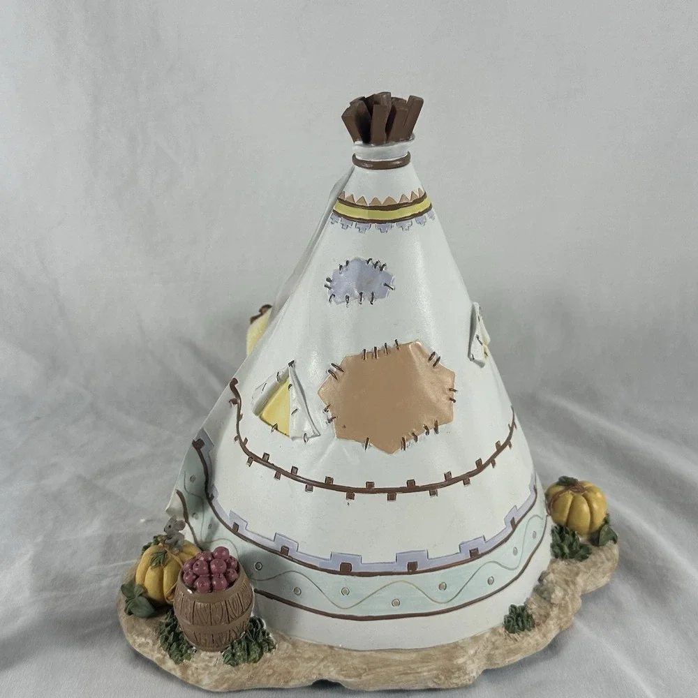Precious Moments Hawthorne Village Full of Blessings Teepee‎ First Thanksgiving